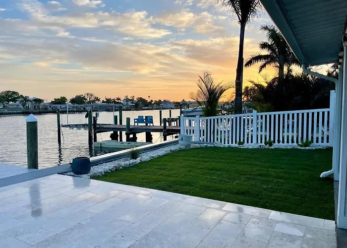 Waterfront House With Golf Cart And Family Fun Сasa de vacaciones Clearwater Beach