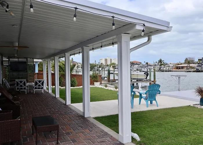 Waterfront House With Golf Cart And Family Fun Сasa de vacaciones *