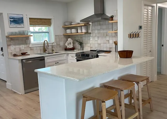 Сasa de vacaciones Waterfront House With Golf Cart And Family Fun *