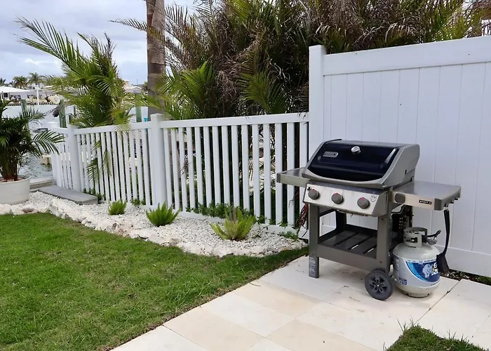 Сasa de vacaciones Waterfront House With Golf Cart And Family Fun *