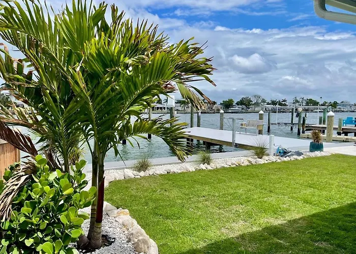 Waterfront House With Golf Cart And Family Fun Сasa de vacaciones Clearwater Beach