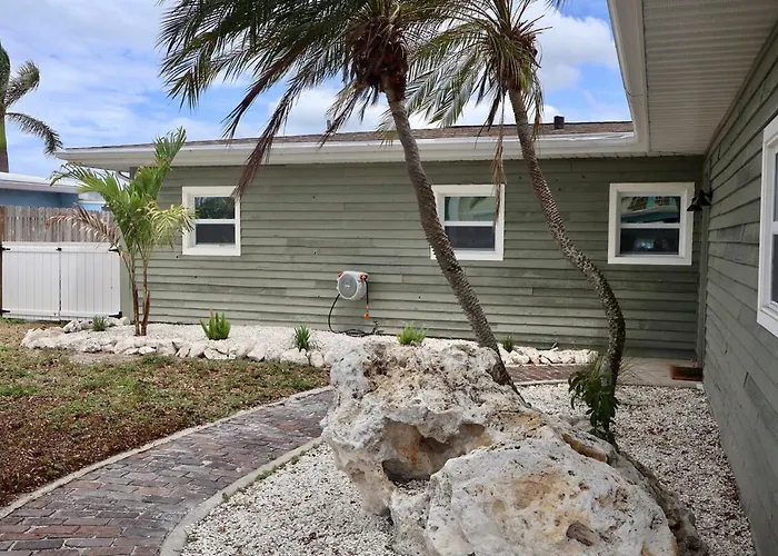 Waterfront House With Golf Cart And Family Fun * Clearwater Beach